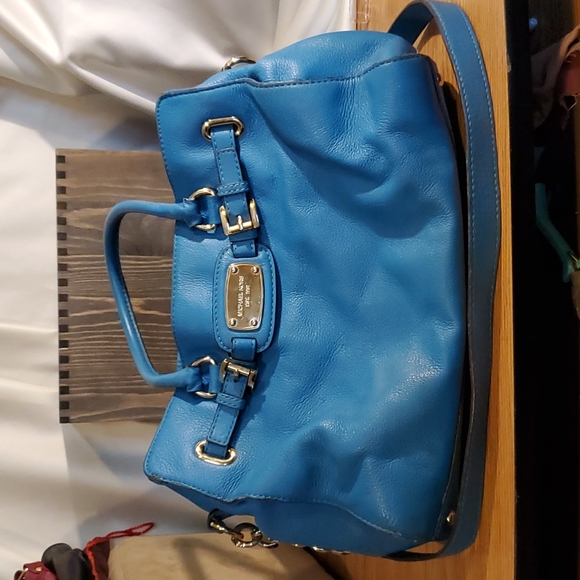Michael Kors Hamilton Turquoise Blue Leather Bag with Chains. Perfect for season - Picture 11 of 16